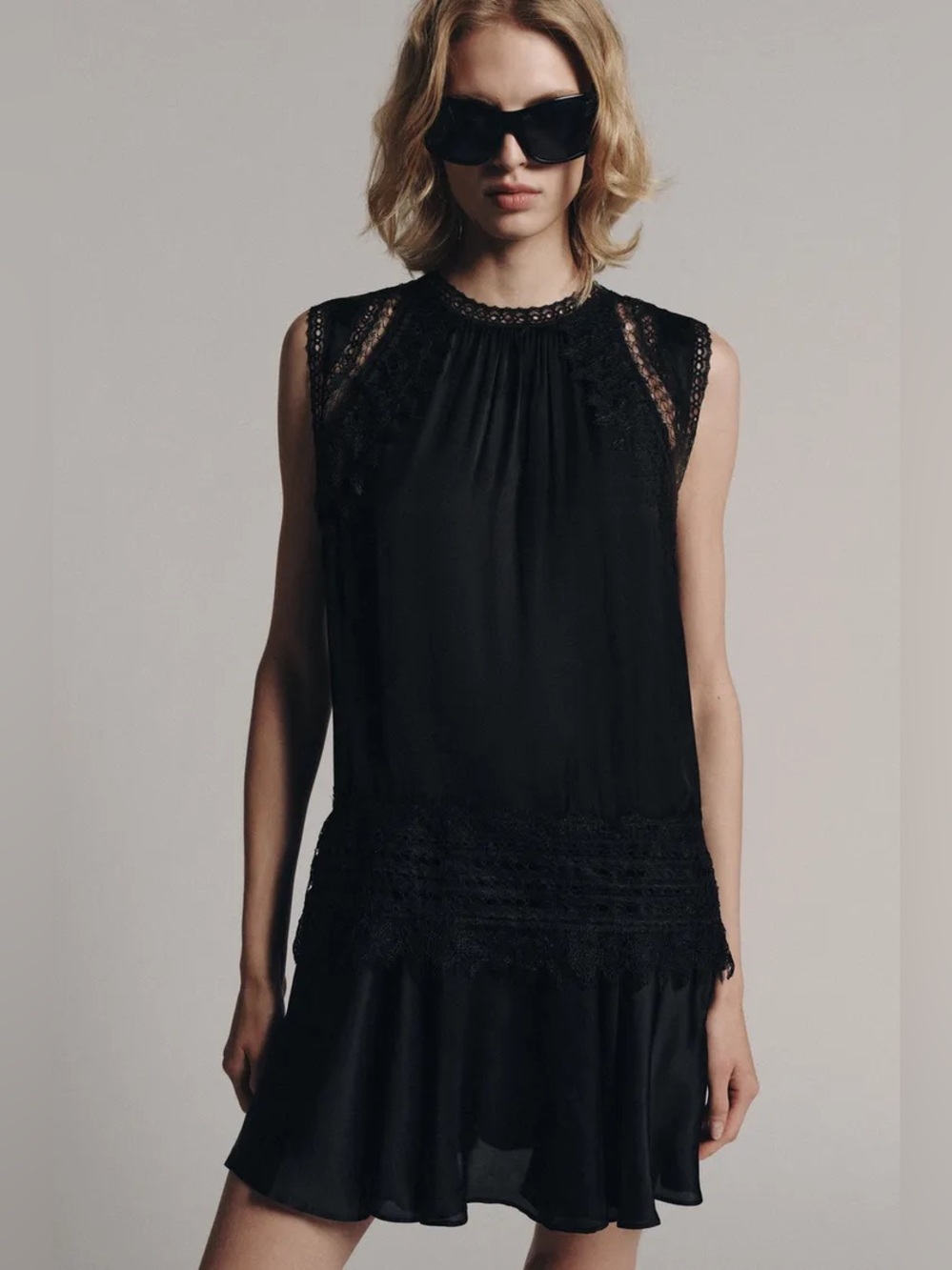 Zara ZW COLLECTION SHORT LACE DRESS
